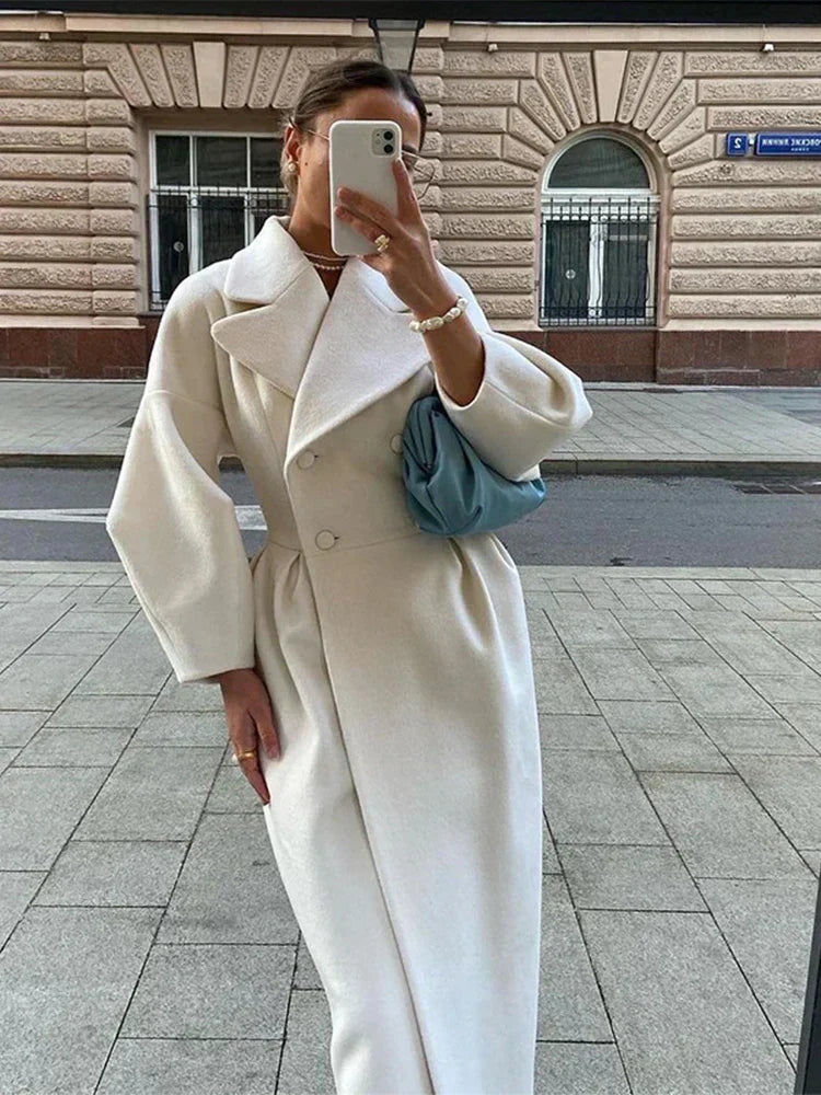 Astrid – Elegant og Varm Vinterfrakke