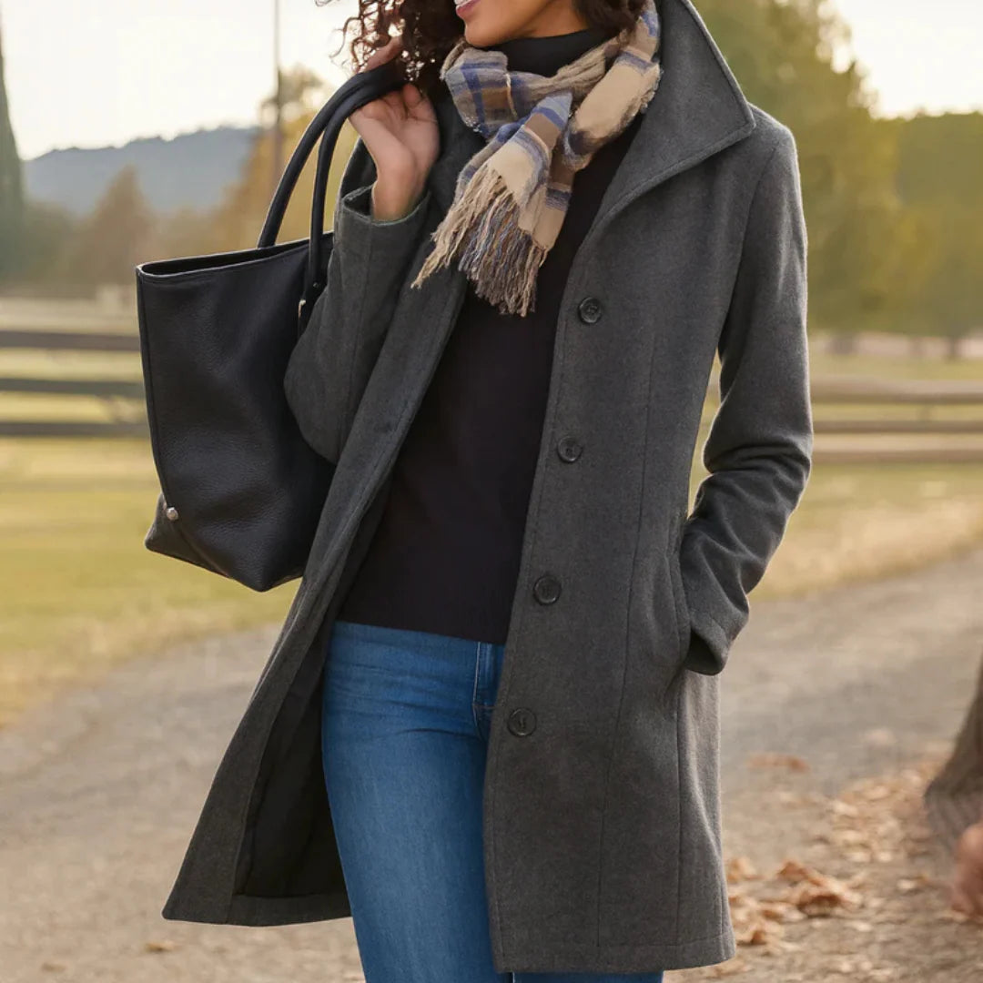 Everly™ | Elegant Buttoned Coat