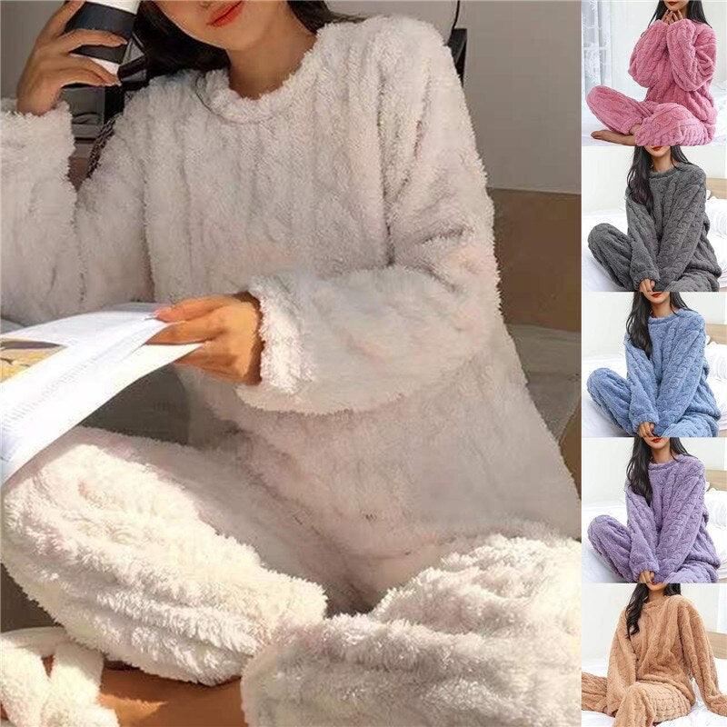 Mathilde - Hyggeligt Fleece Pyjamasæt