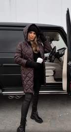 Bogna | Elegancka pikowana kurtka puchowa z bluzką